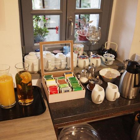 Boutique Hotel Dvor Доброво Экстерьер фото