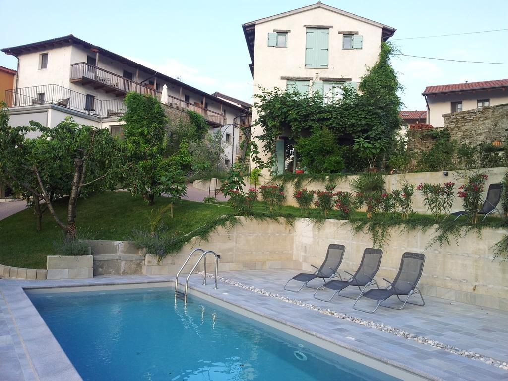 Boutique Hotel Dvor Доброво Экстерьер фото