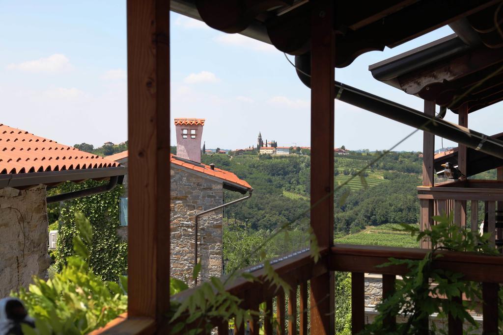 Boutique Hotel Dvor Доброво Экстерьер фото