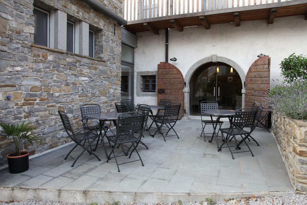 Boutique Hotel Dvor Доброво Экстерьер фото